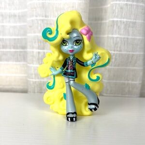 Monter High Lagoona Blue Figure Dol 4”   with Yellow Hair and Pink Bow